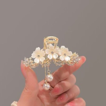 Diamond Curtain Flowers